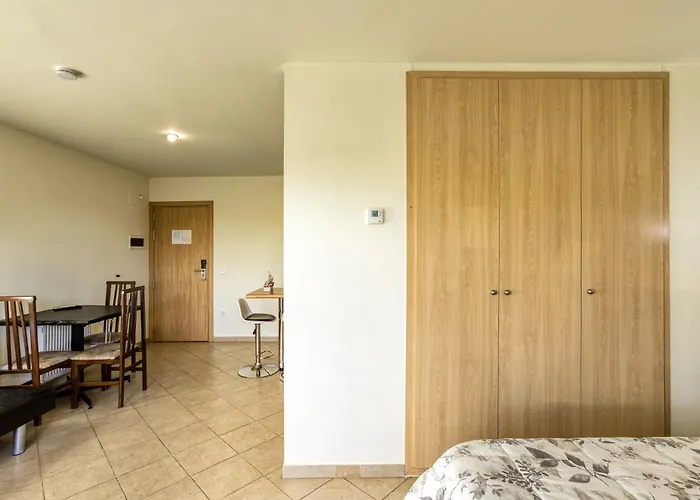 Aparthotel Raquel